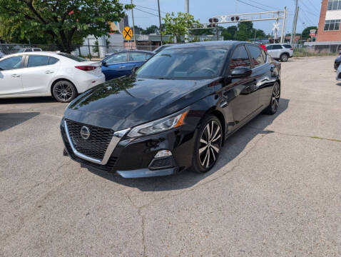 2022 Nissan Altima 2.5 SR