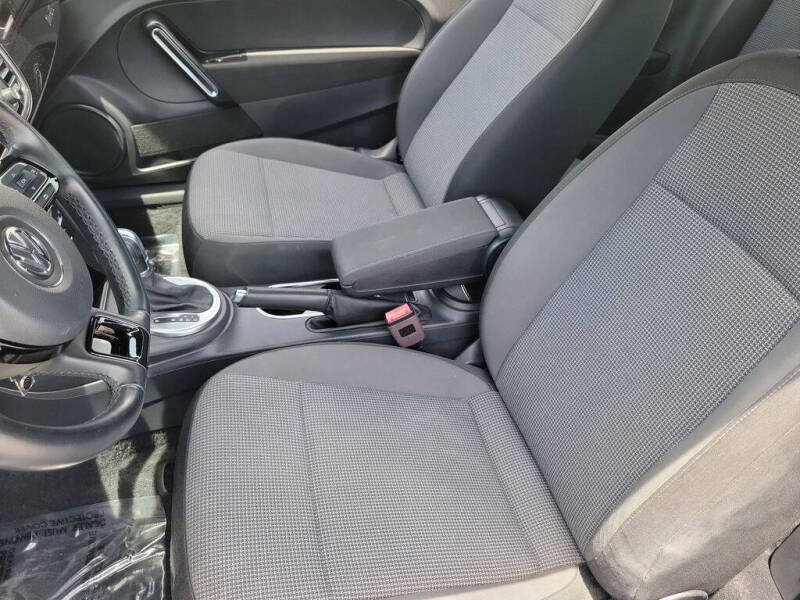 2019 Volkswagen Beetle 2.0T S