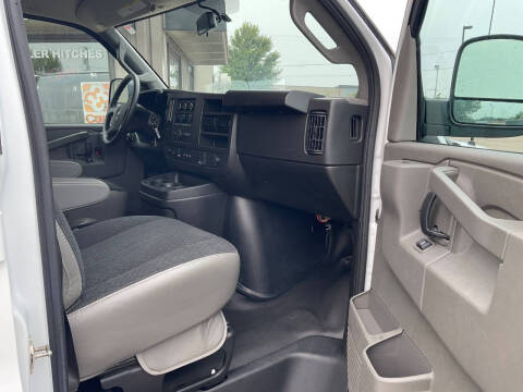 2023 GMC Savana 2500