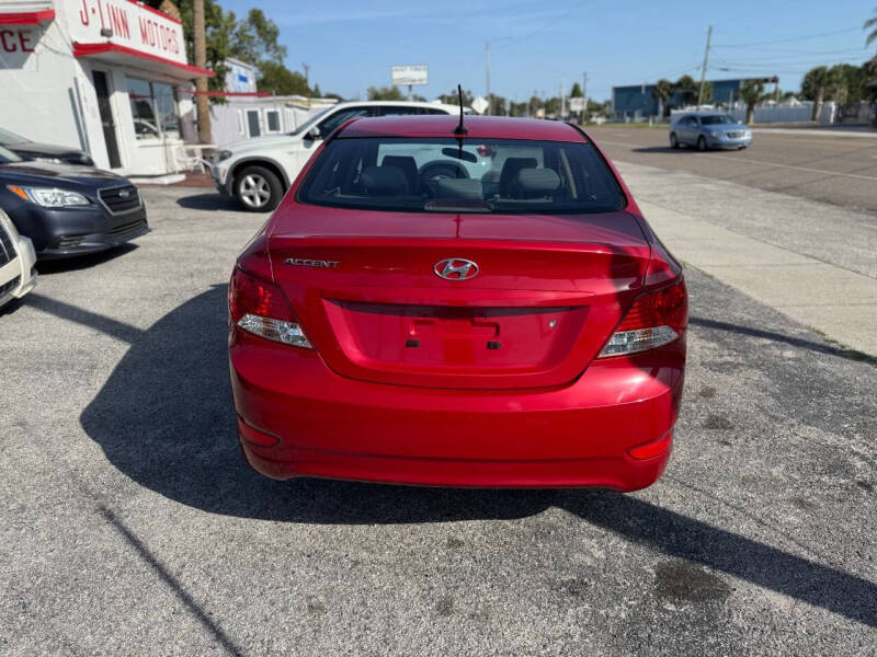 2012 Hyundai Accent GLS