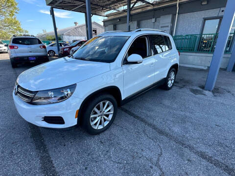 2017 Volkswagen Tiguan 2.0T Wolfsburg Edition