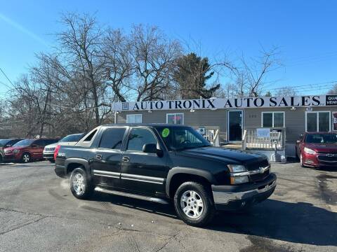2003 Chevrolet Avalanche for sale at Auto Tronix in Lexington KY