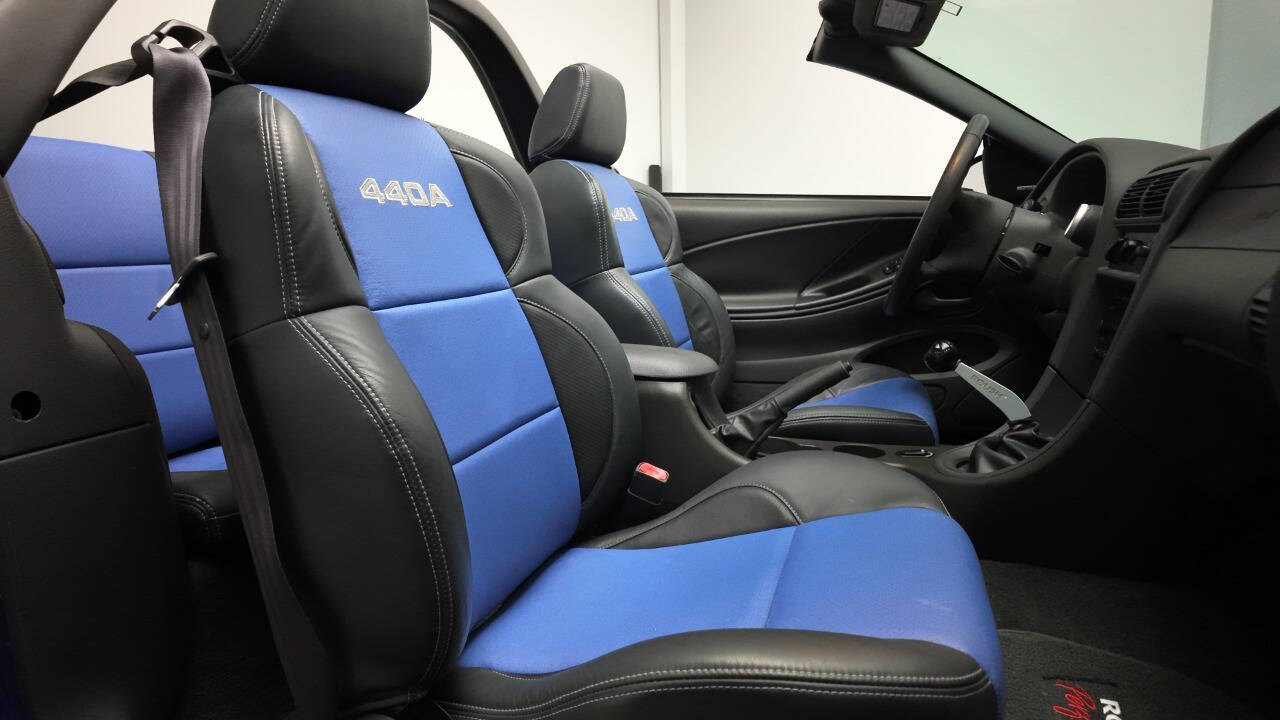 2004 Ford Mustang 57