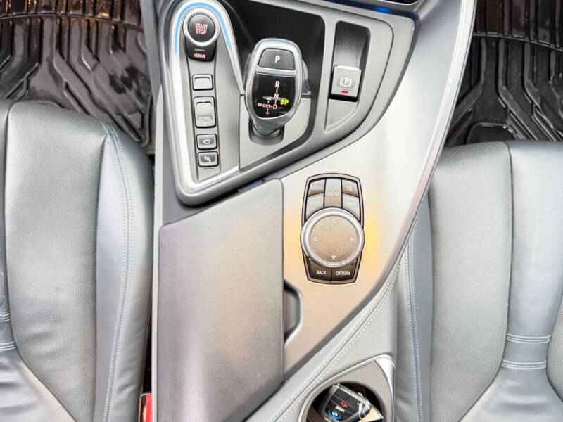 2015 BMW i8