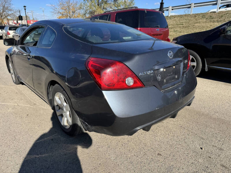 2008 Nissan Altima S photo 4