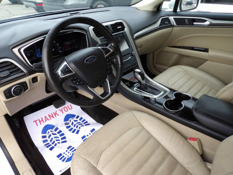 2015 Ford Fusion SE