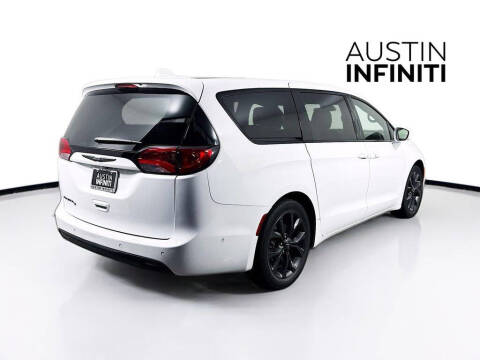 2019 Chrysler Pacifica Touring Plus