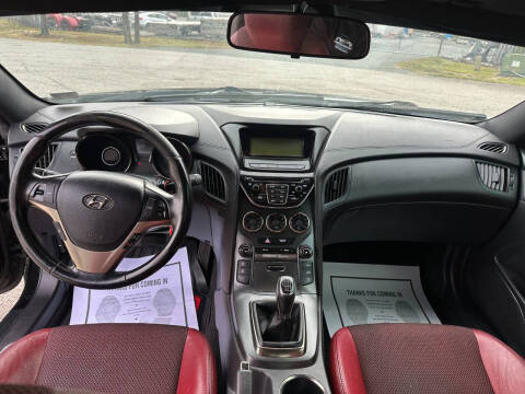 2013 Hyundai Genesis Coupe 2.0T Premium