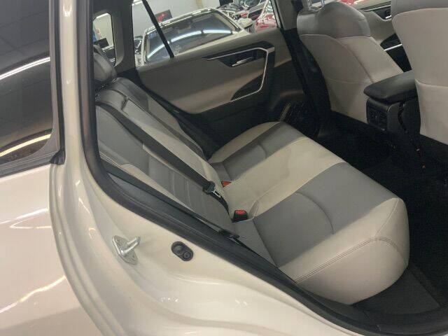 2020 Toyota RAV4 Limited