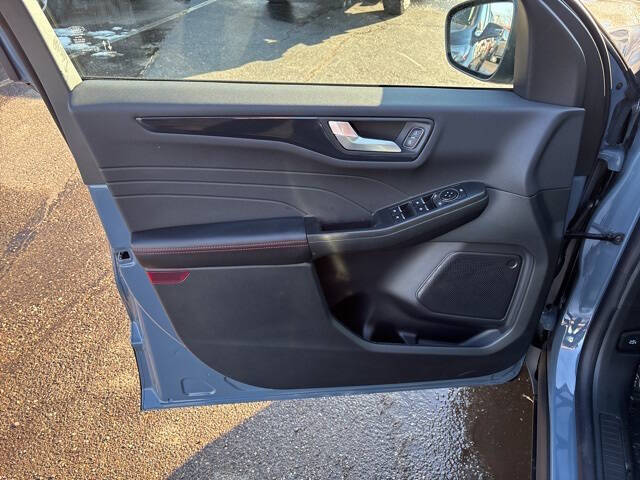 2026 Ford Escape ST-Line Select