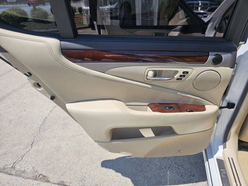 2014 Lexus LS 460