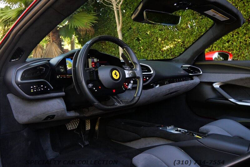 2025 Ferrari 296 GTS