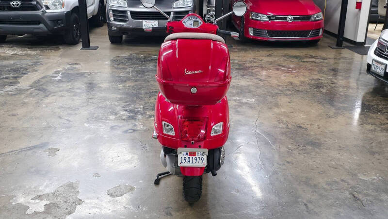 2007 Vespa GTS250ie