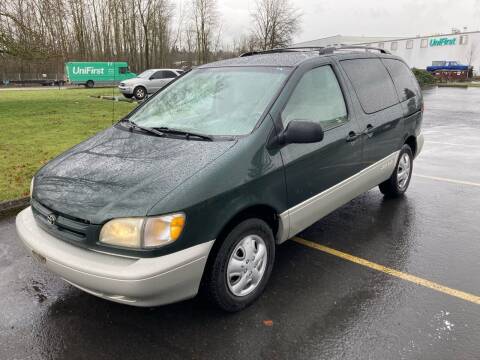 1999 Toyota Sienna for sale at Blue Line Auto Group in Portland OR