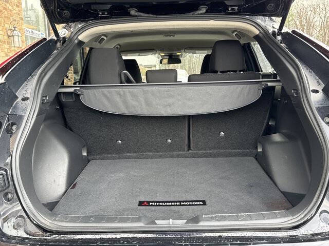 2022 Mitsubishi Eclipse Cross LE