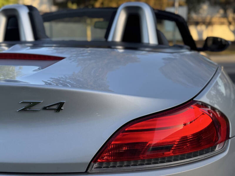 2010 BMW Z4 sDrive30i