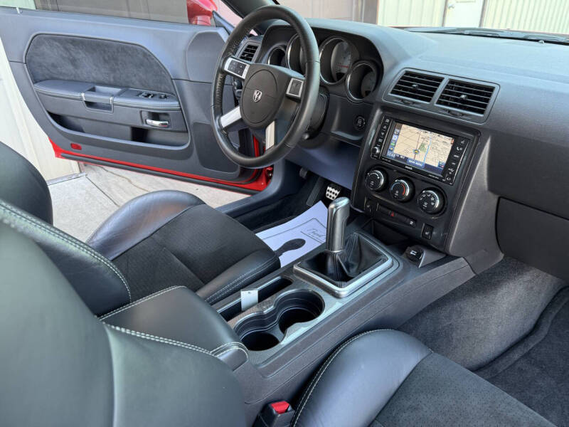 2009 Dodge Challenger SRT8