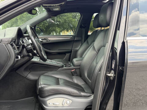 2015 Porsche Macan S