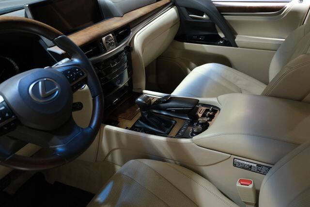 2018 Lexus LX 570 Three-Row