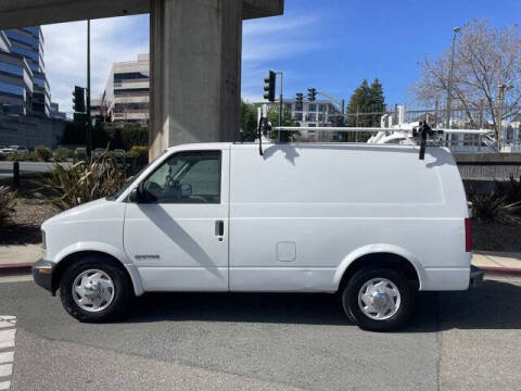 2000 GMC Safari for sale at Nohr's Auto Brokers in Walnut Creek CA