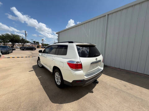 2013 Toyota Highlander Plus