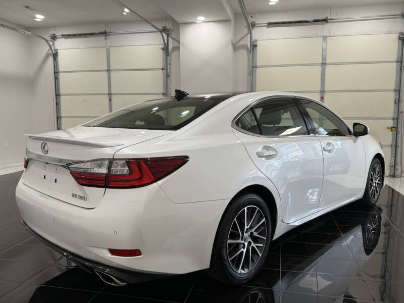 2017 Lexus ES 350