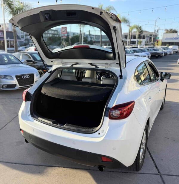 2016 Mazda MAZDA3 i Touring