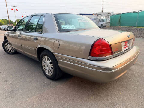 2003 Ford Crown Victoria LX
