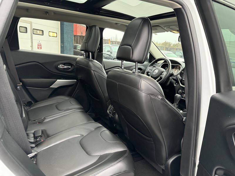 2018 Jeep Cherokee Overland