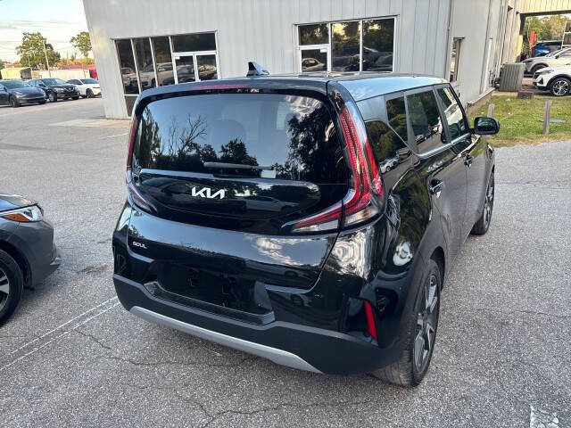 2024 Kia Soul EX
