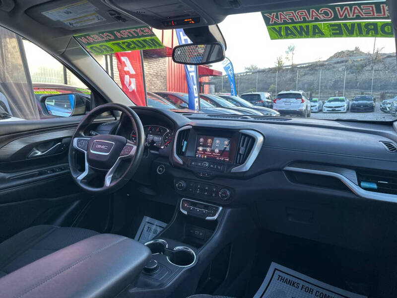 2024 GMC Terrain SLE