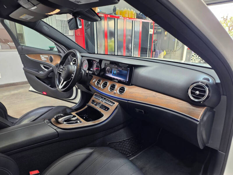 2019 Mercedes-Benz E-Class E 300
