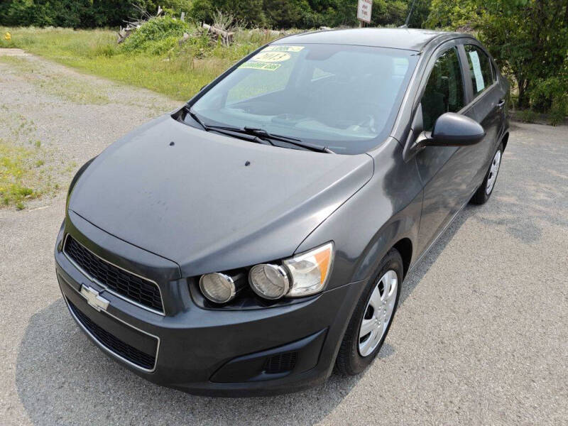 2013 Chevrolet Sonic LS Auto