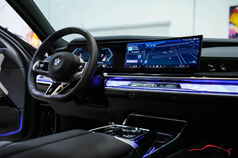 2025 BMW 7 Series 740i