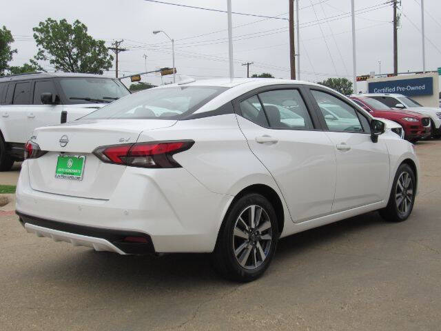 2024 Nissan Versa SV