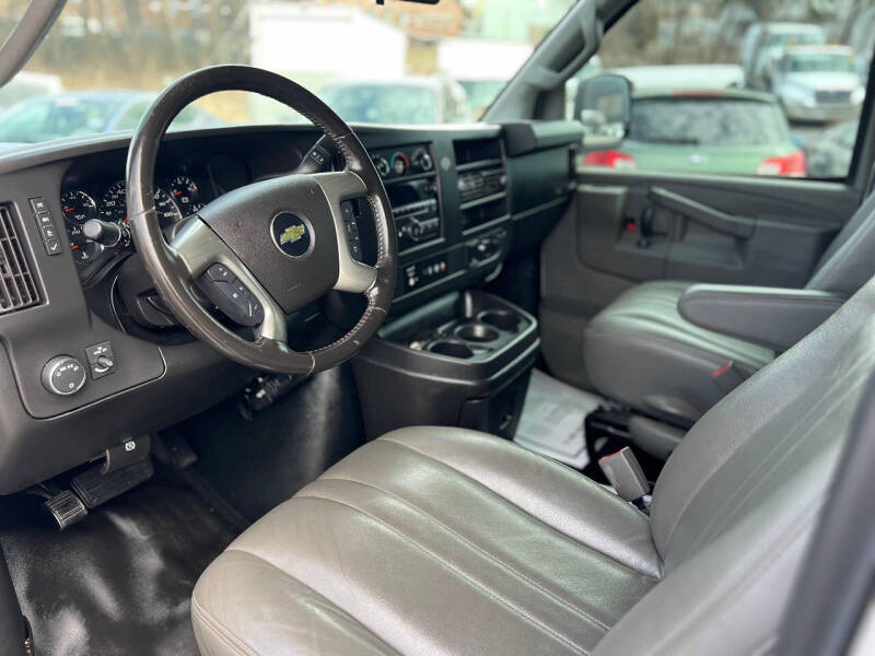 2017 Chevrolet Express 3500