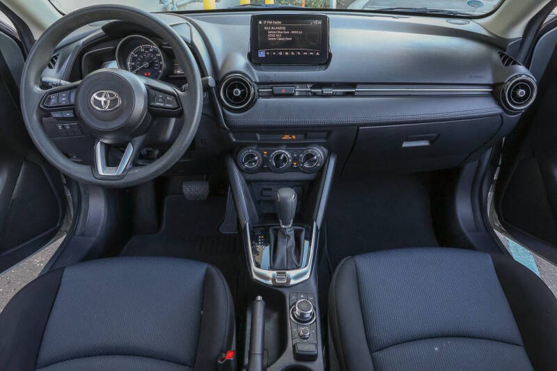 2019 Toyota Yaris LE
