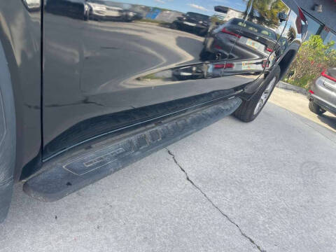 2021 GMC Sierra 1500 AT4