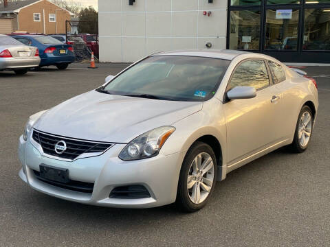 2011 Nissan Altima for sale at MAGIC AUTO SALES in Little Ferry NJ