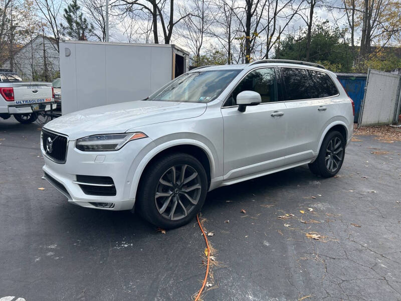 2017 Volvo XC90 T6 Momentum