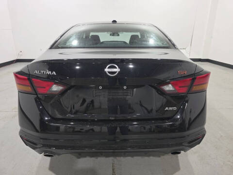 2025 Nissan Altima 2.5 SR