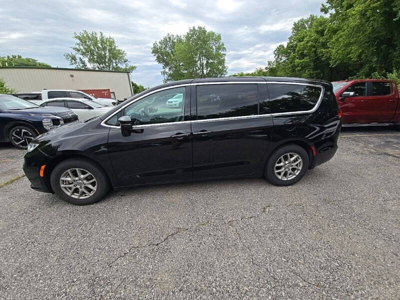 2024 Chrysler Pacifica Touring L