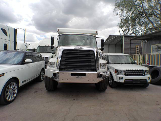2015 Freightliner 108 SD