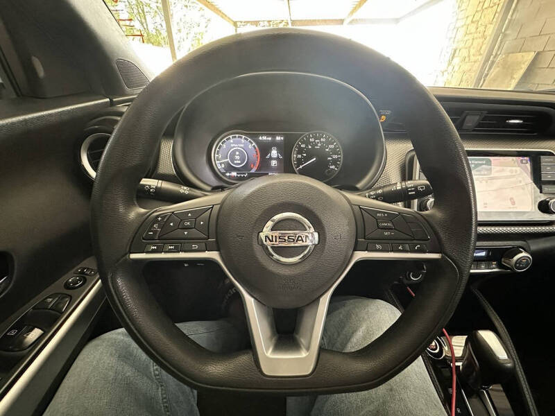2019 Nissan Kicks SV