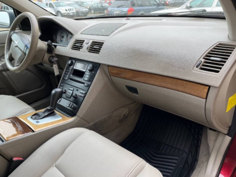 2005 Volvo XC90 2.5T