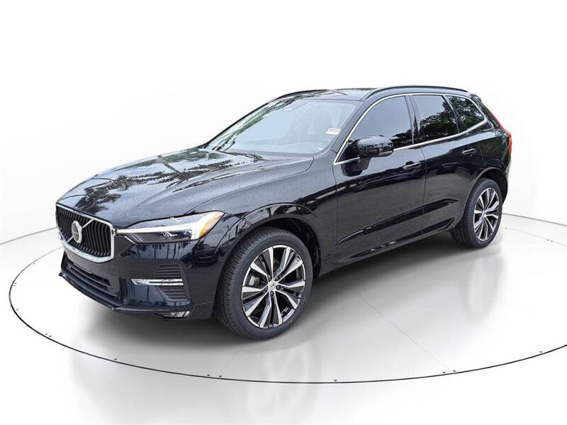 2022 Volvo XC60 B5 Momentum