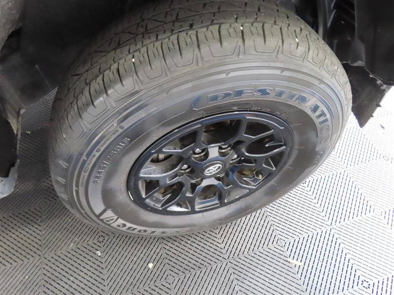 2022 Toyota Tacoma SR5 V6