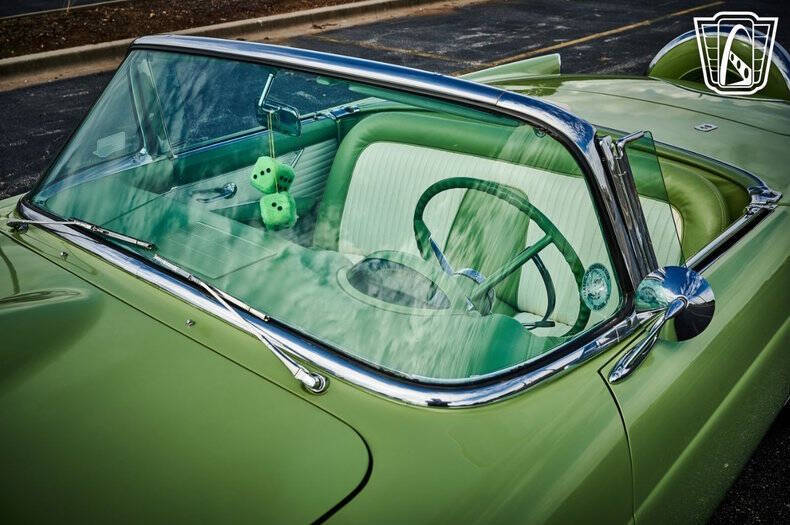 1956 Ford Thunderbird