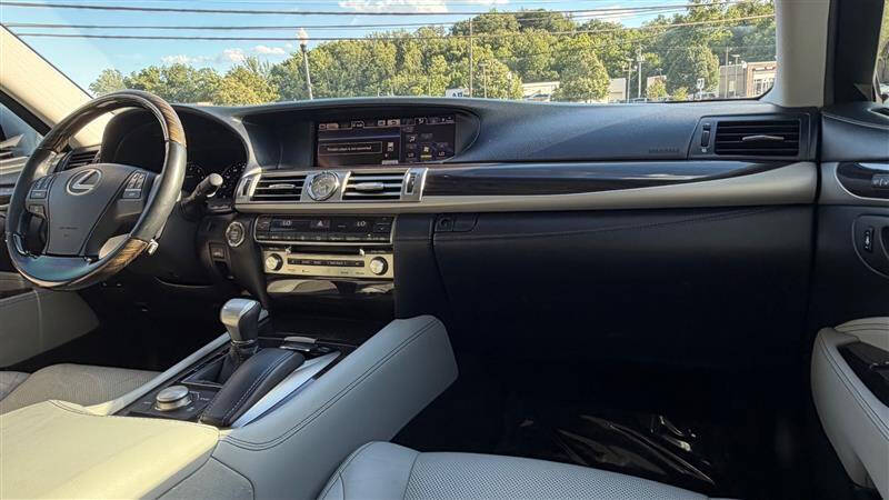 2013 Lexus LS 460