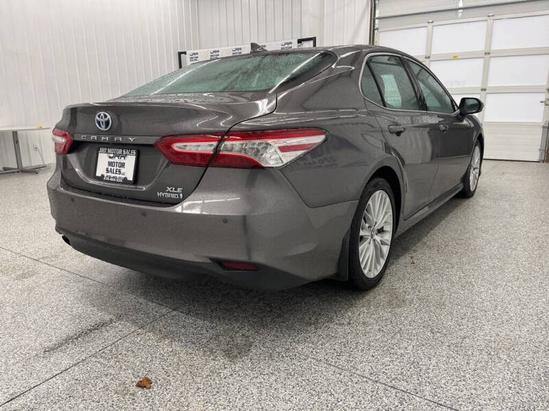 2018 Toyota Camry Hybrid XLE